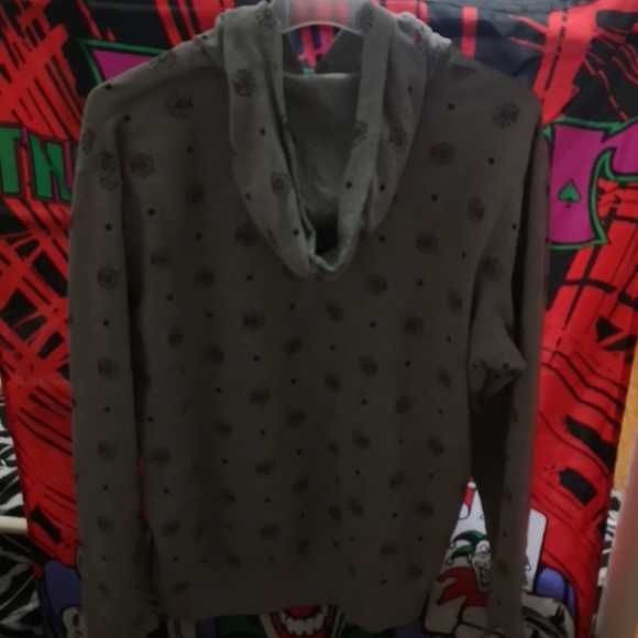 Sweater - Picture 2 of 2